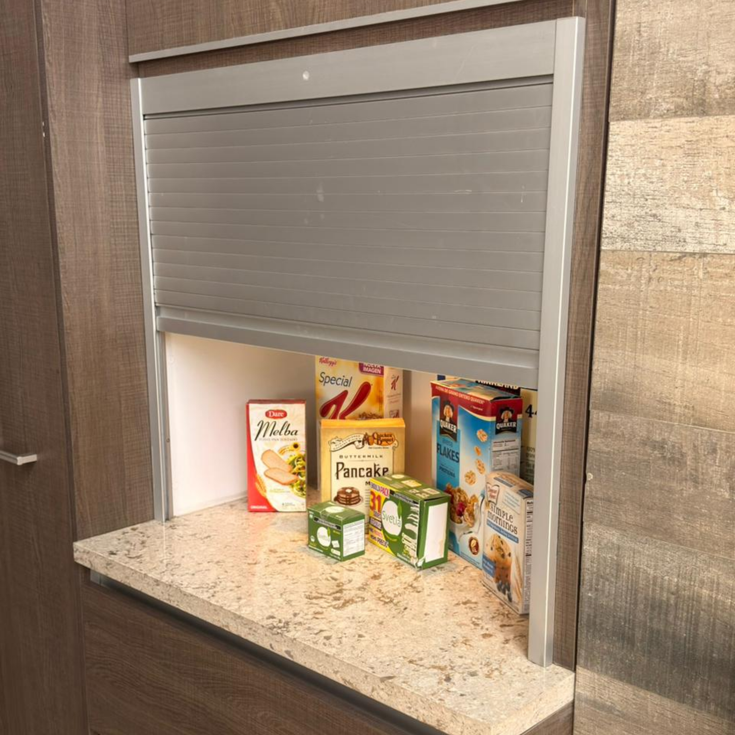 Cortina de aluminio Hafele
